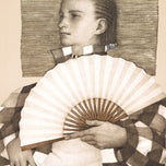 CHLAPEC S BÍLÝM VĚJÍŘEM