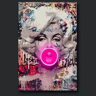 MARILYN BUBBLE
